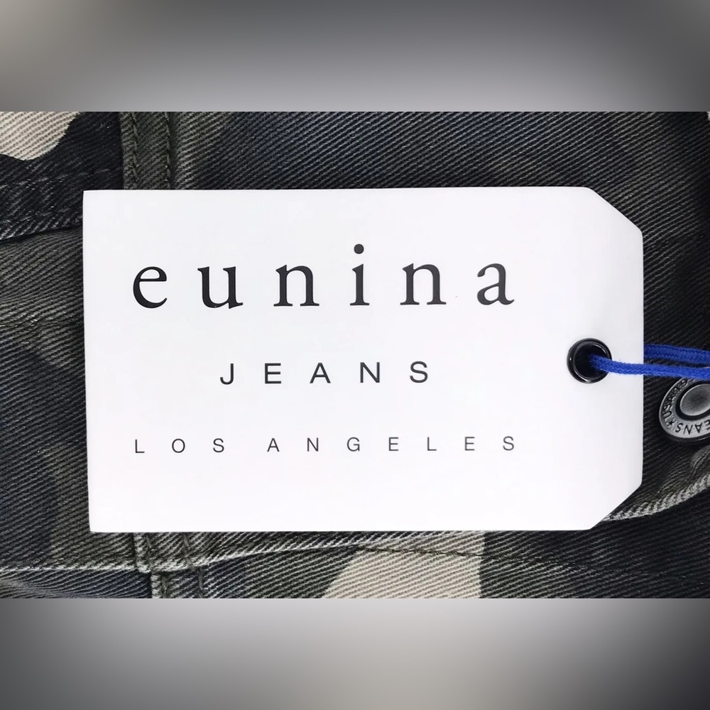 Eunina Camo Cropped Denim Jacket Women’s Small NWT Military Print Utility Style - Picture 6 of 6